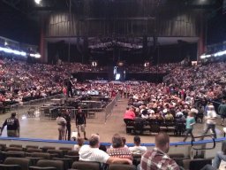 garth_brooks_set_to_take_the_stage_-_jax_oct_2014_1_20141110_1318494106